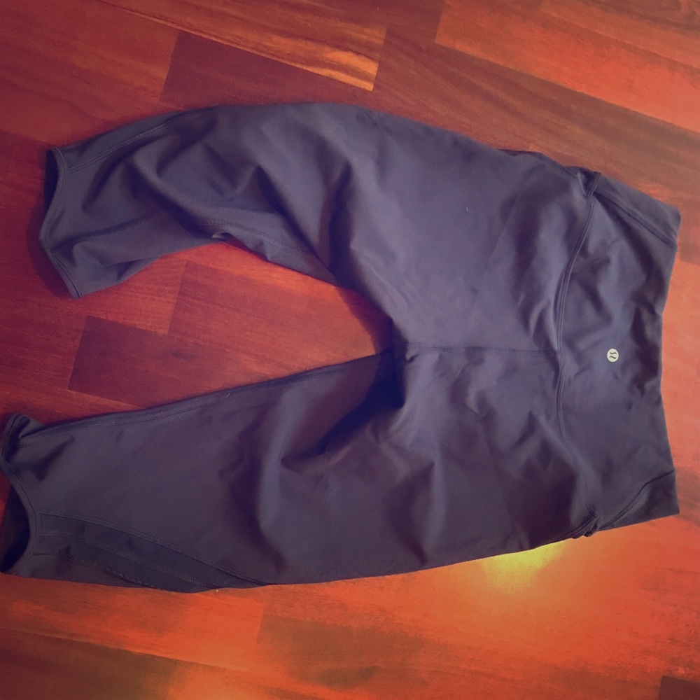 Lulemon airy Capri size 8